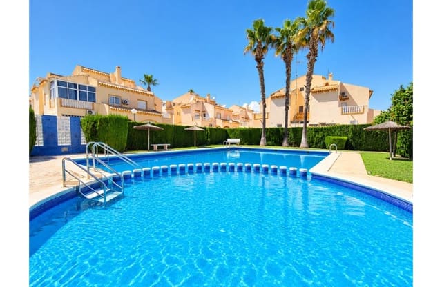 2 quarto Casa em Banda para venda em Playa Flamenca, Orihuela com piscina garagem - 229 900 € (Ref: 10075566)