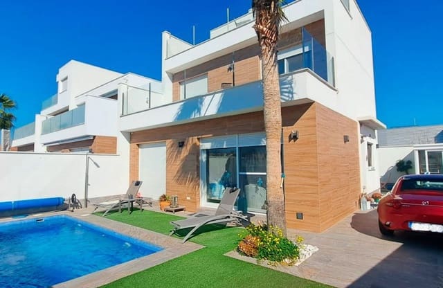 3 bedroom Villa for sale in Pilar de la Horadada ciudad, Pilar de la Horadada with pool - € 450,000 (Ref: 10075567)