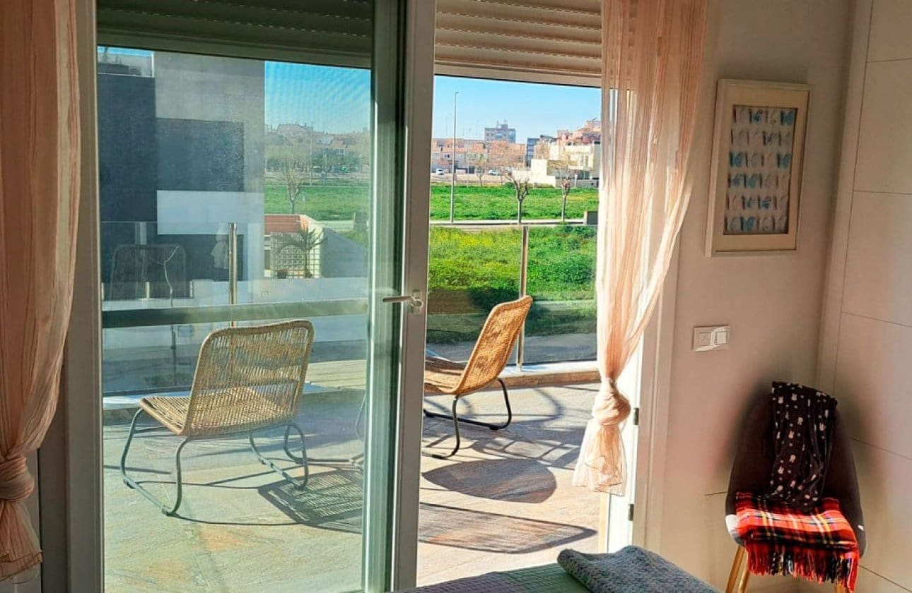 3 bedroom Villa for sale in Pilar de la Horadada with pool - € 450,000 (Ref: 10075567)