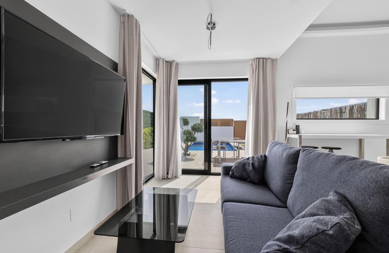 3 soverom Villa til salgs i Guardamar del Segura med svømmebasseng garasje - € 450 000 (Ref: 10089998)