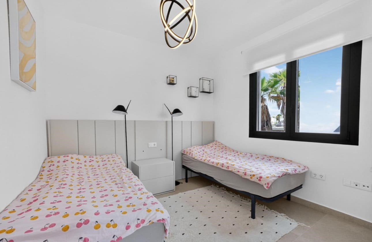 3 soverom Villa til salgs i Guardamar del Segura med svømmebasseng garasje - € 450 000 (Ref: 10089998)