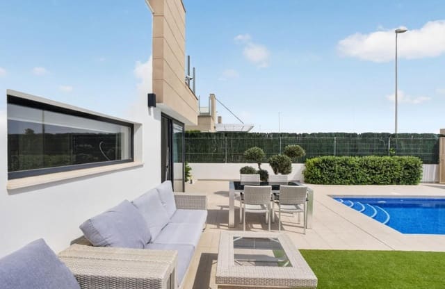 3 Zimmer Villa zu verkaufen in El Raso, Guardamar del Segura mit Pool Garage - 450.000 € (Ref: 10089998)