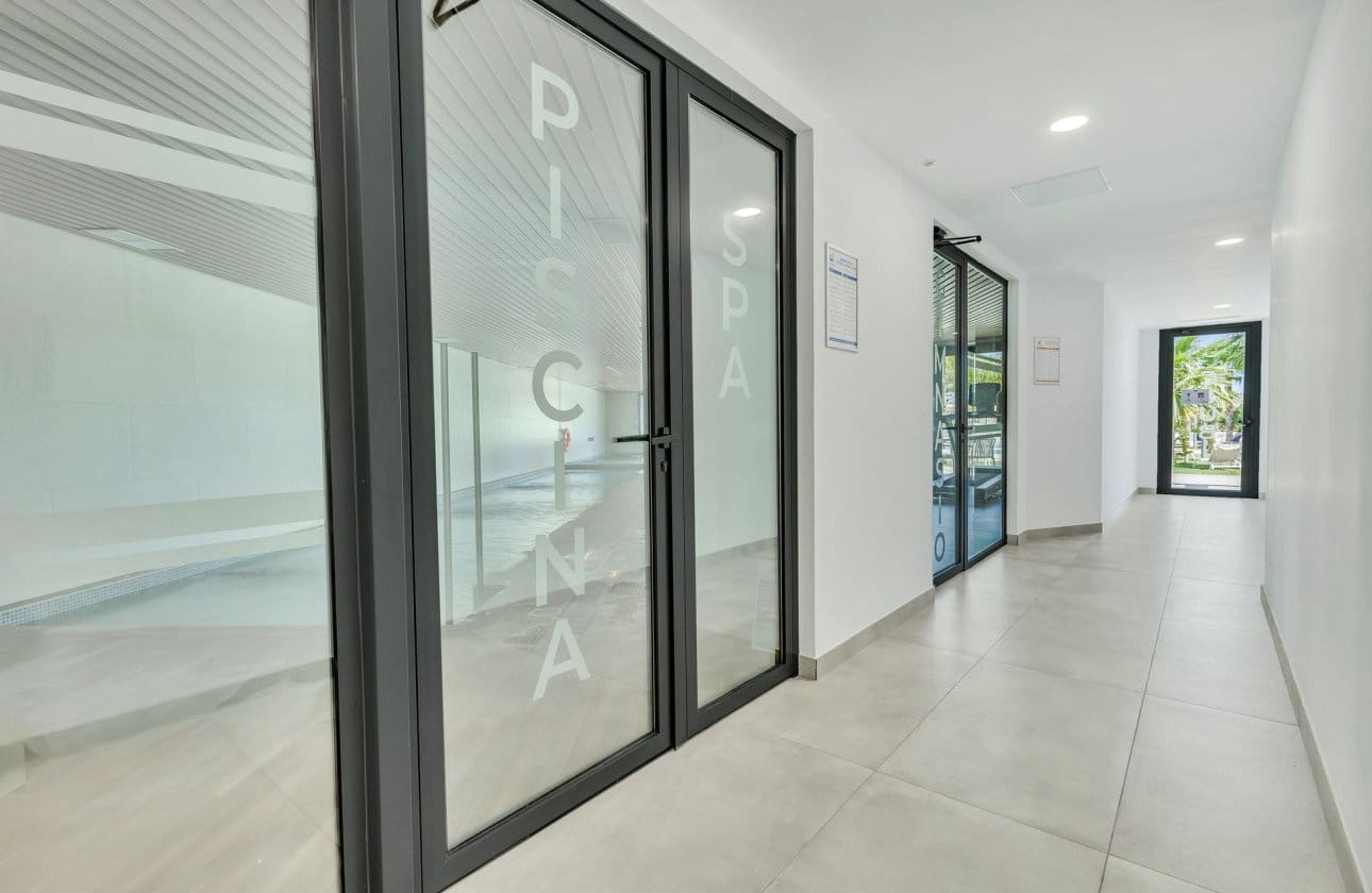 2 sypialnia Apartament na sprzedaż w Campoamor z basenem garażem - 320 000 € (Ref: 10089999)