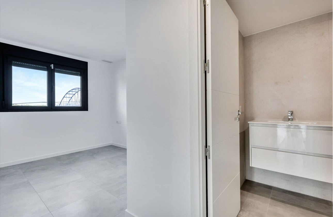 2 sypialnia Apartament na sprzedaż w Campoamor z basenem garażem - 320 000 € (Ref: 10089999)
