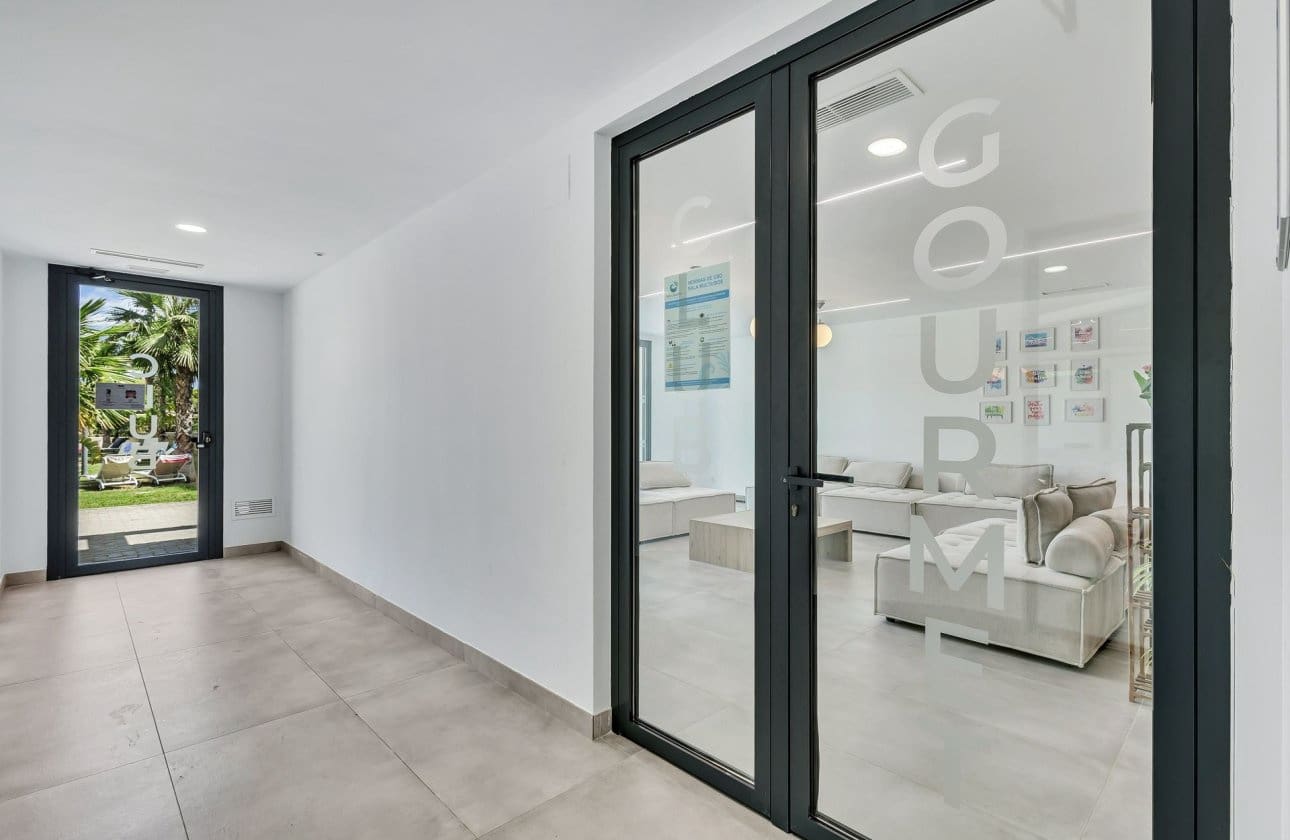 2 sypialnia Apartament na sprzedaż w Campoamor z basenem garażem - 320 000 € (Ref: 10089999)