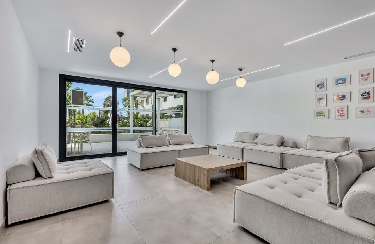 2 sypialnia Apartament na sprzedaż w Campoamor z basenem garażem - 320 000 € (Ref: 10089999)