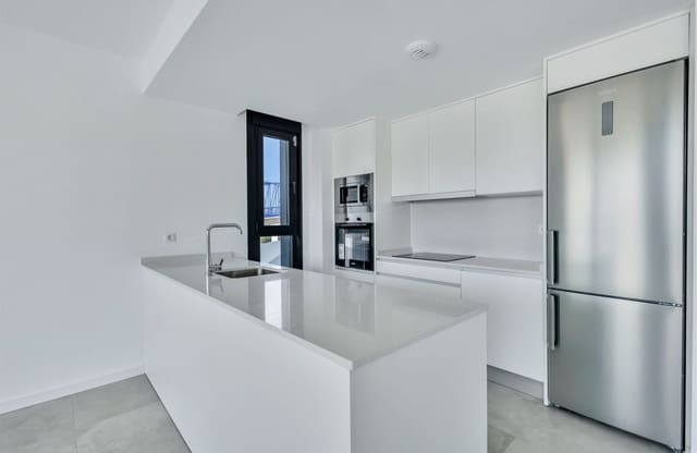 Apartamento de 2 habitaciones en Dehesa de Campoamor, Orihuela en venta con piscina garaje - 320.000 € (Ref: 10089999)