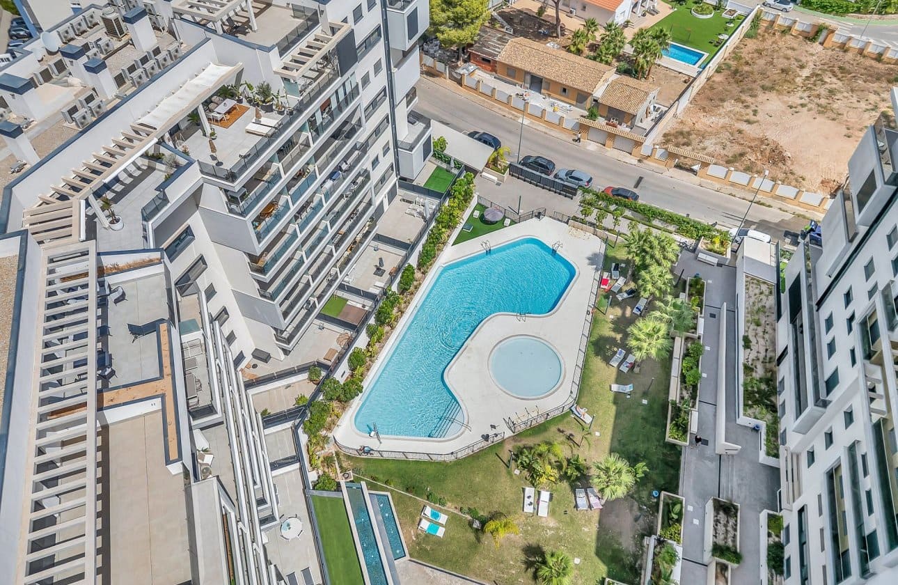 2 sypialnia Apartament na sprzedaż w Campoamor z basenem garażem - 320 000 € (Ref: 10089999)