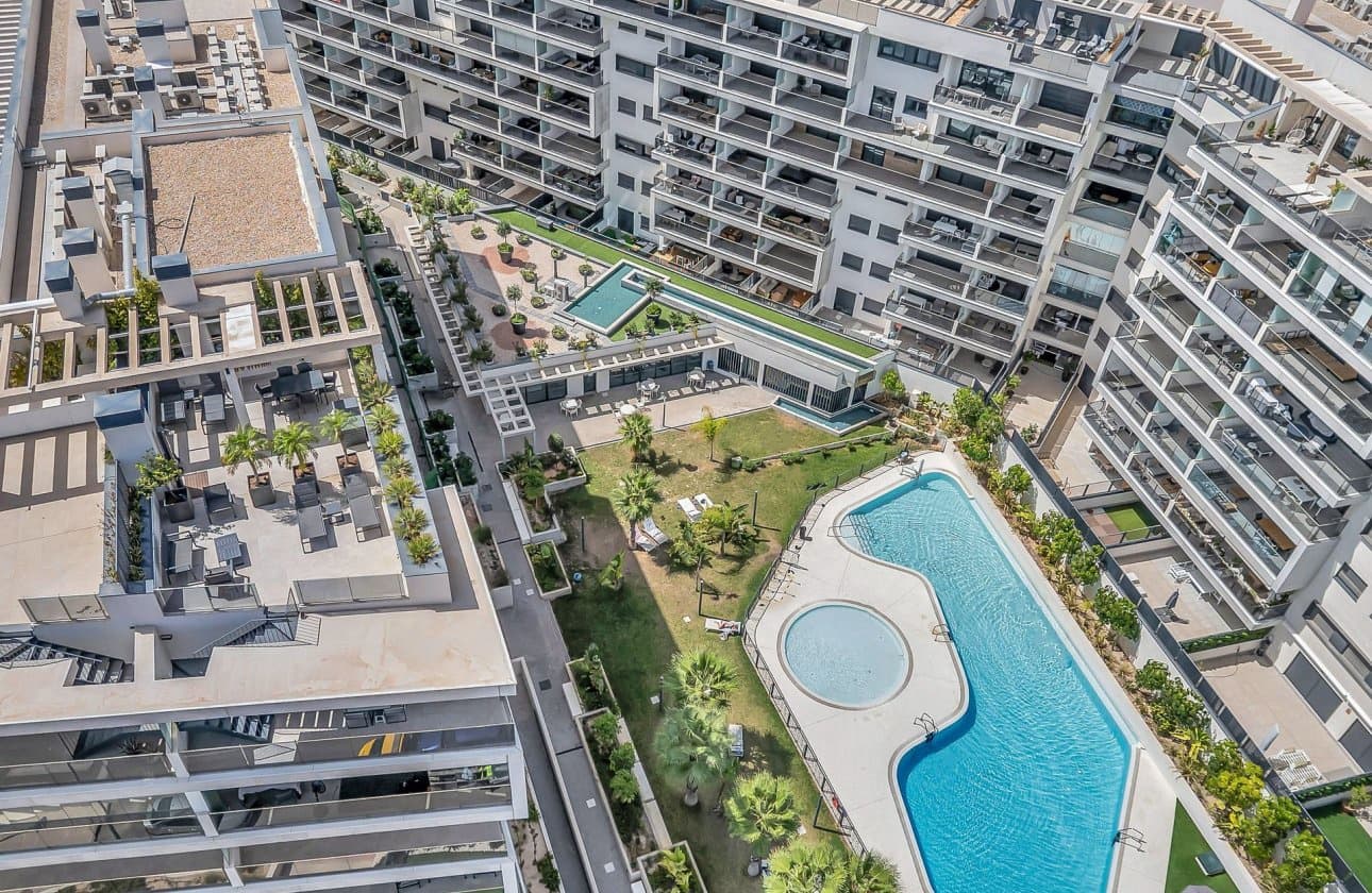 2 sypialnia Apartament na sprzedaż w Campoamor z basenem garażem - 320 000 € (Ref: 10089999)