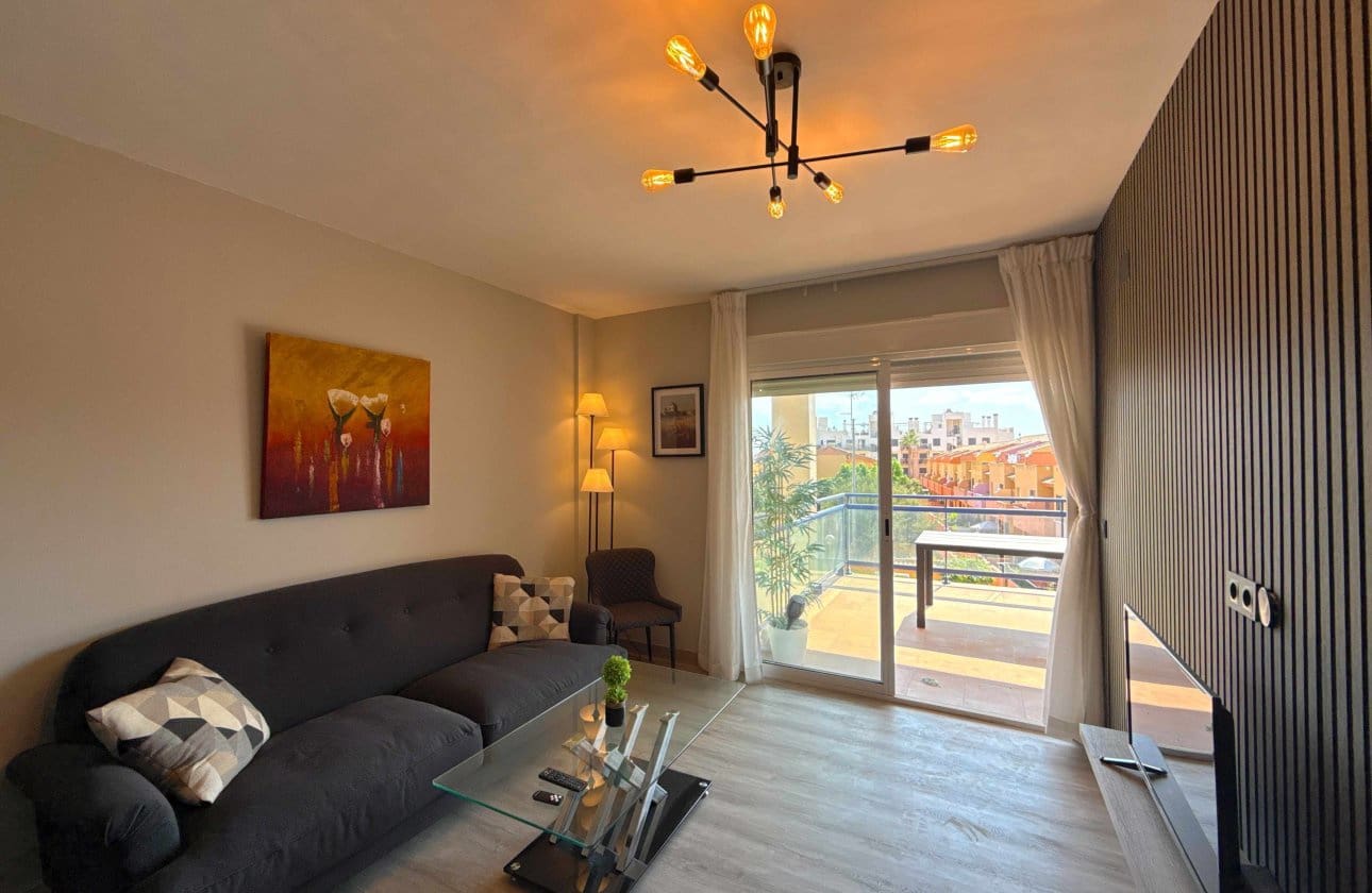 2 Zimmer Apartment zu verkaufen in Cabo Roig mit Pool - 249.950 € (Ref: 10090001)