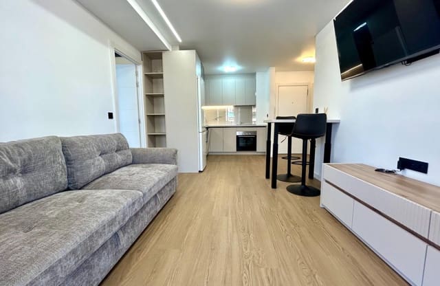 2 slaapkamer Strandappartement te koop in Punta Prima, Torrevieja met zwembad garage - € 255.000 (Ref: 10094173)