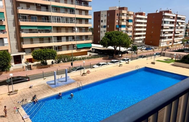 2 slaapkamer Strandappartement te koop in Punta Prima, Torrevieja met zwembad garage - € 255.000 (Ref: 10094173)