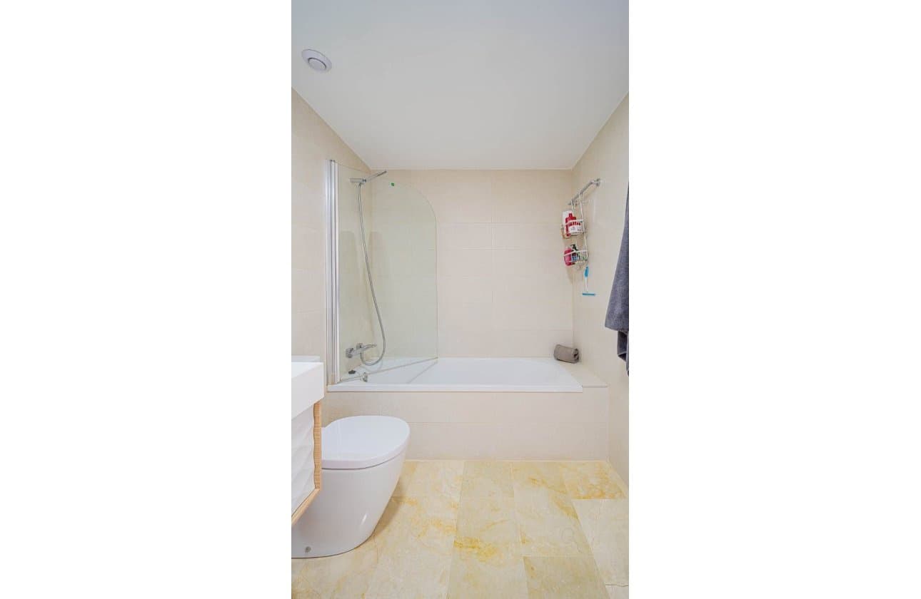 Apartamento Playa de 3 habitaciones en Punta Prima en venta con piscina garaje - 350.000 € (Ref: 10094174)