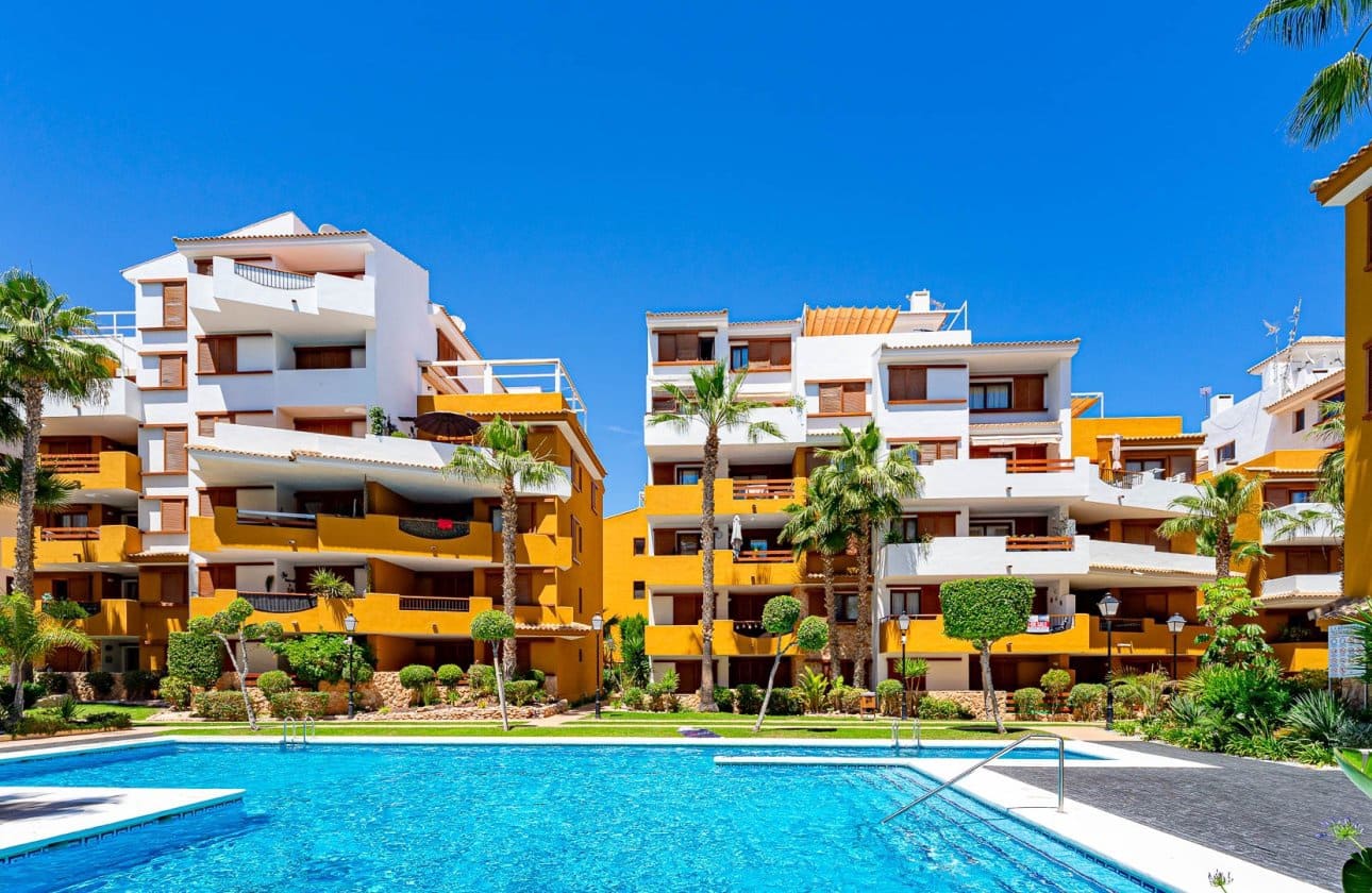 Apartamento Playa de 3 habitaciones en Punta Prima en venta con piscina garaje - 350.000 € (Ref: 10094174)