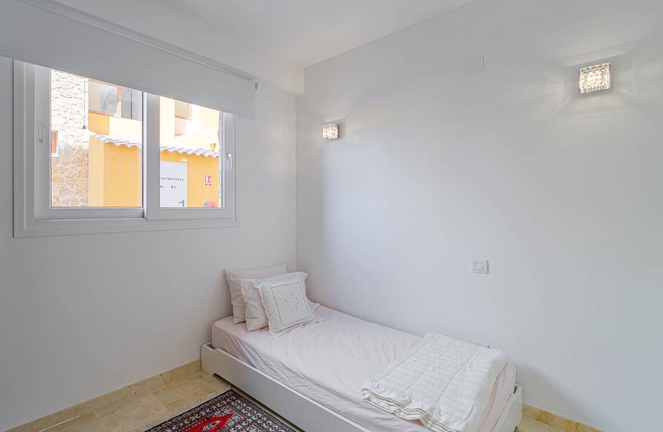 Apartamento Playa de 3 habitaciones en Punta Prima en venta con piscina garaje - 350.000 € (Ref: 10094174)
