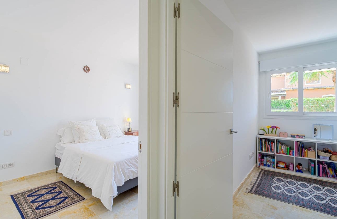 Apartamento Playa de 3 habitaciones en Punta Prima en venta con piscina garaje - 350.000 € (Ref: 10094174)