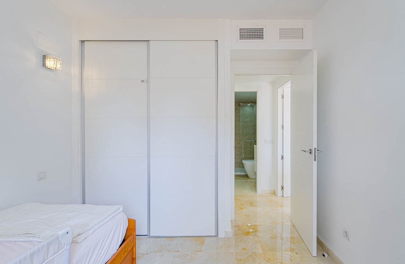 Apartamento Playa de 3 habitaciones en Punta Prima en venta con piscina garaje - 350.000 € (Ref: 10094174)