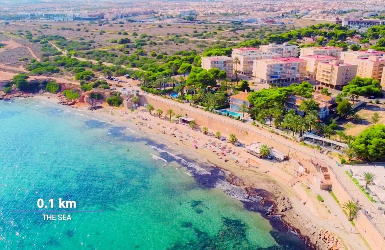 Apartamento Playa de 3 habitaciones en Punta Prima en venta con piscina garaje - 350.000 € (Ref: 10094174)