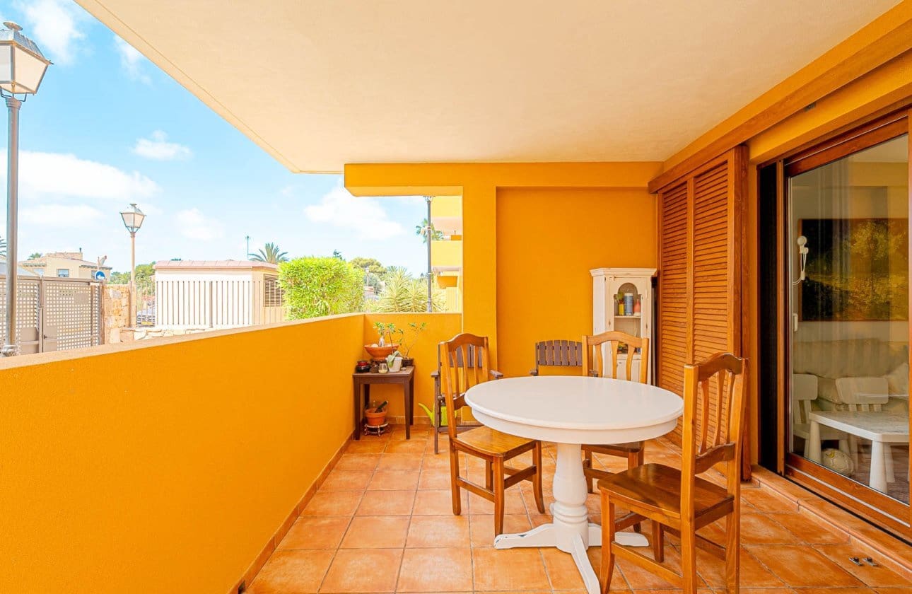 Apartamento Playa de 3 habitaciones en Punta Prima en venta con piscina garaje - 350.000 € (Ref: 10094174)