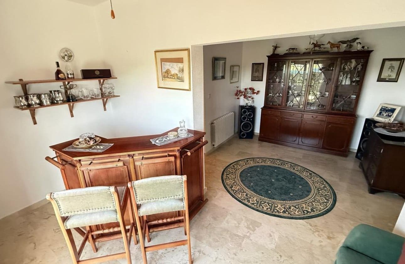 5 bedroom Villa for sale in Dehesa de Campoamor with pool garage - € 635,000 (Ref: 10106465)