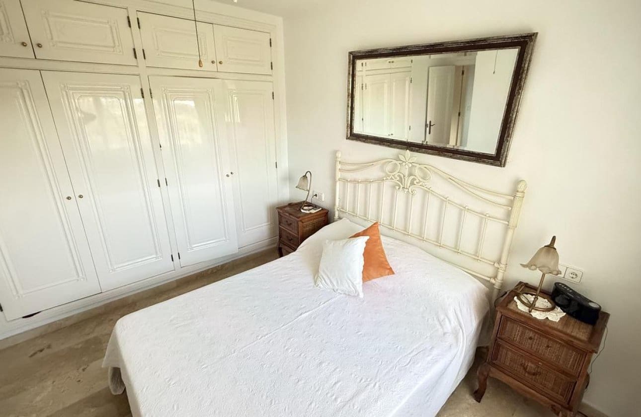 5 bedroom Villa for sale in Dehesa de Campoamor with pool garage - € 635,000 (Ref: 10106465)