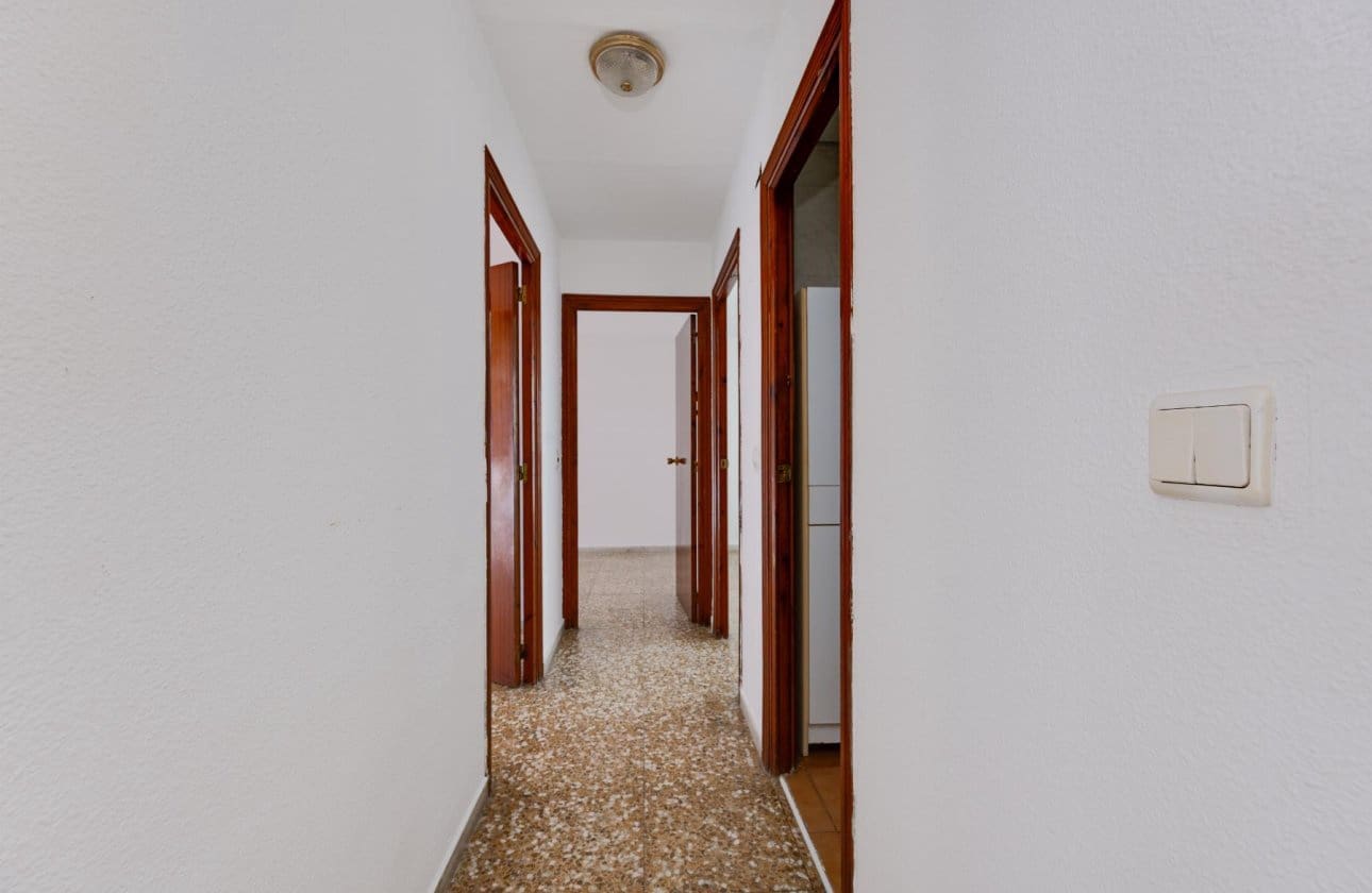3 soveværelse Strandlejlighed til salg i Torrevieja - € 169.990 (Ref: 10106466)