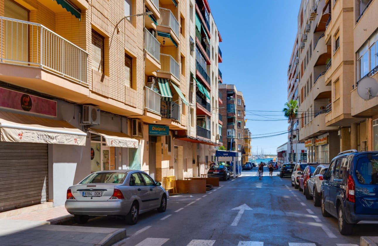 3 soveværelse Strandlejlighed til salg i Torrevieja - € 169.990 (Ref: 10106466)