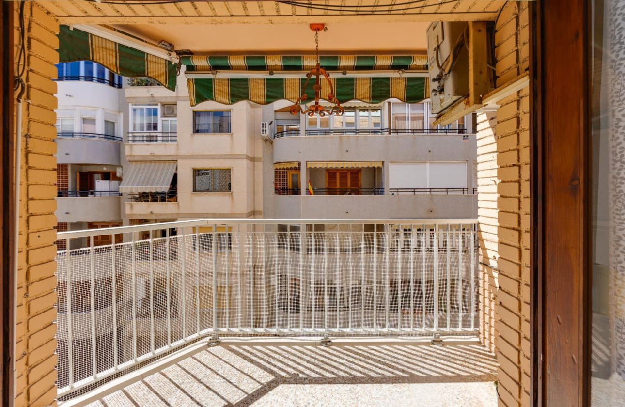 3 soveværelse Strandlejlighed til salg i Torrevieja - € 169.990 (Ref: 10106466)