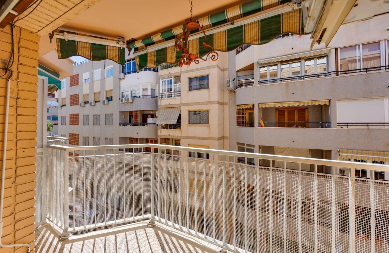 3 soveværelse Strandlejlighed til salg i Torrevieja - € 169.990 (Ref: 10106466)