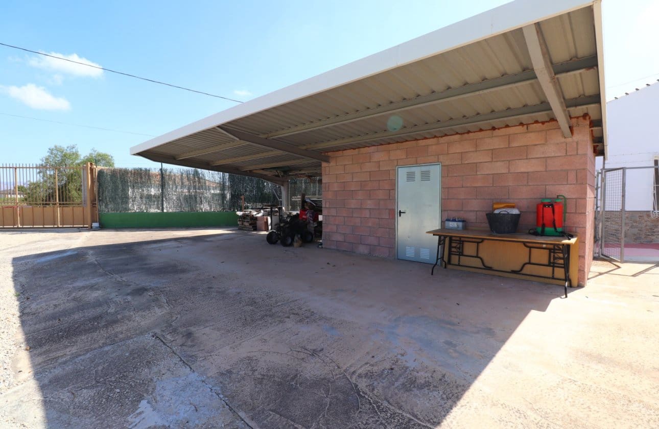 4 Zimmer Villa zu verkaufen in Benferri mit Pool Garage - 325.000 € (Ref: 10109378)