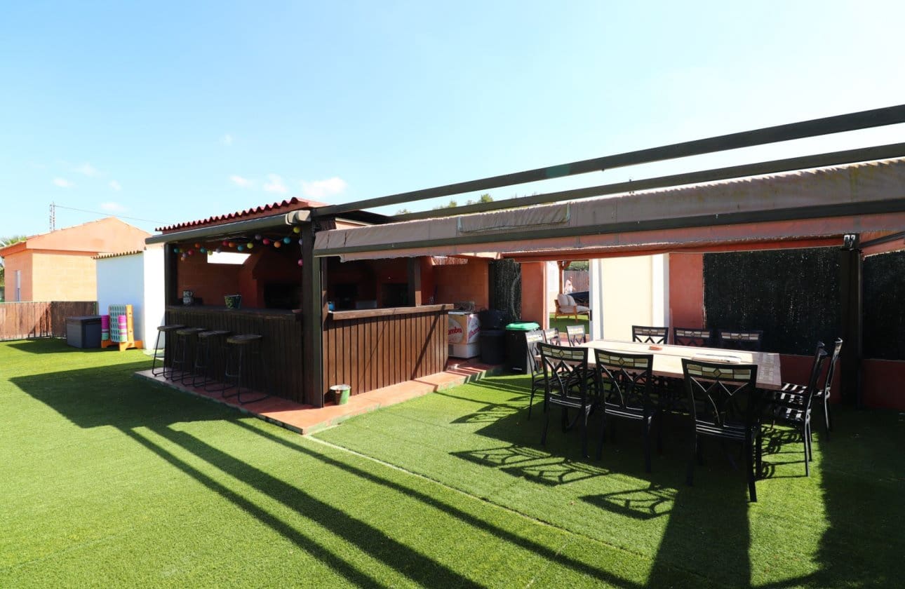 4 Zimmer Villa zu verkaufen in Benferri mit Pool Garage - 325.000 € (Ref: 10109378)