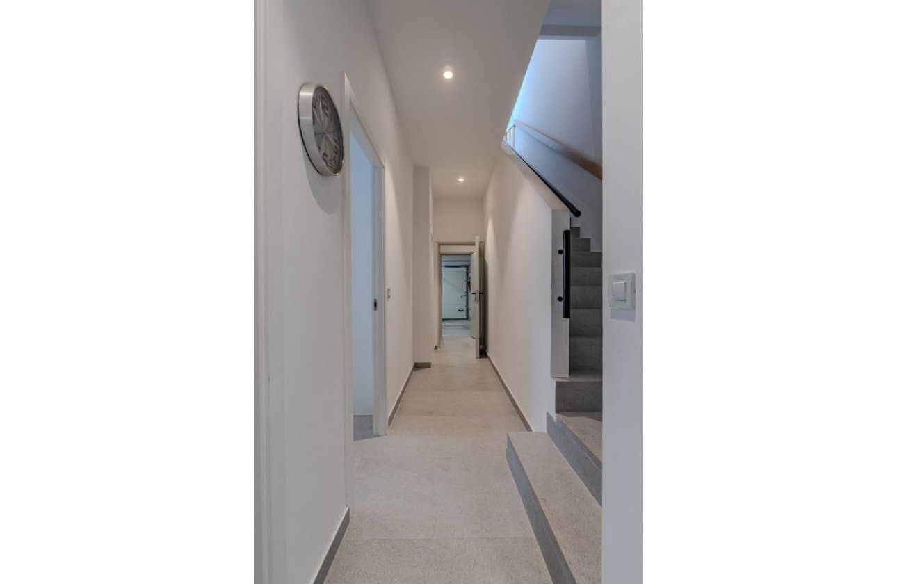 4 soverom Villa til salgs i Guardamar del Segura med svømmebasseng garasje - € 600 000 (Ref: 10109379)