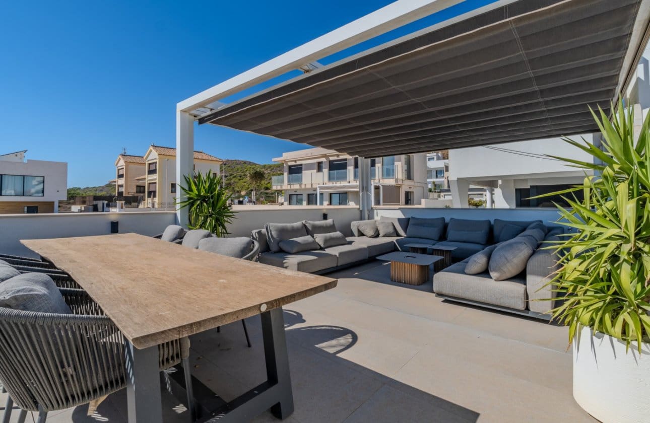 4 soverom Villa til salgs i Guardamar del Segura med svømmebasseng garasje - € 600 000 (Ref: 10109379)