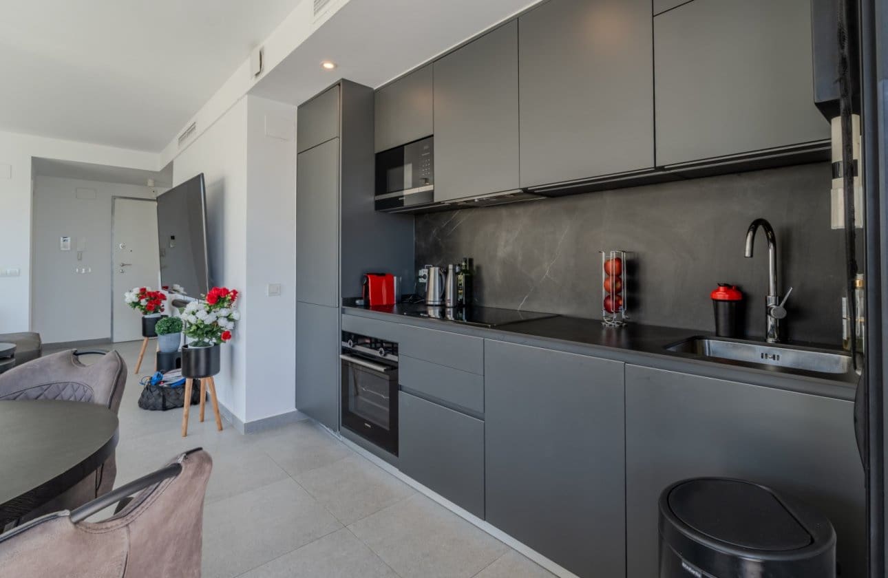 4 soverom Villa til salgs i Guardamar del Segura med svømmebasseng garasje - € 600 000 (Ref: 10109379)