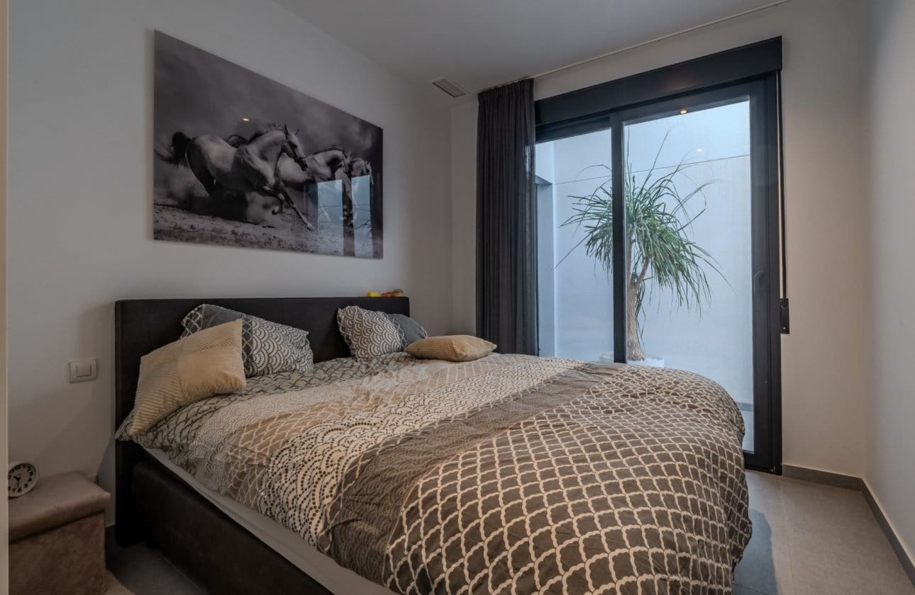 4 soverom Villa til salgs i Guardamar del Segura med svømmebasseng garasje - € 600 000 (Ref: 10109379)