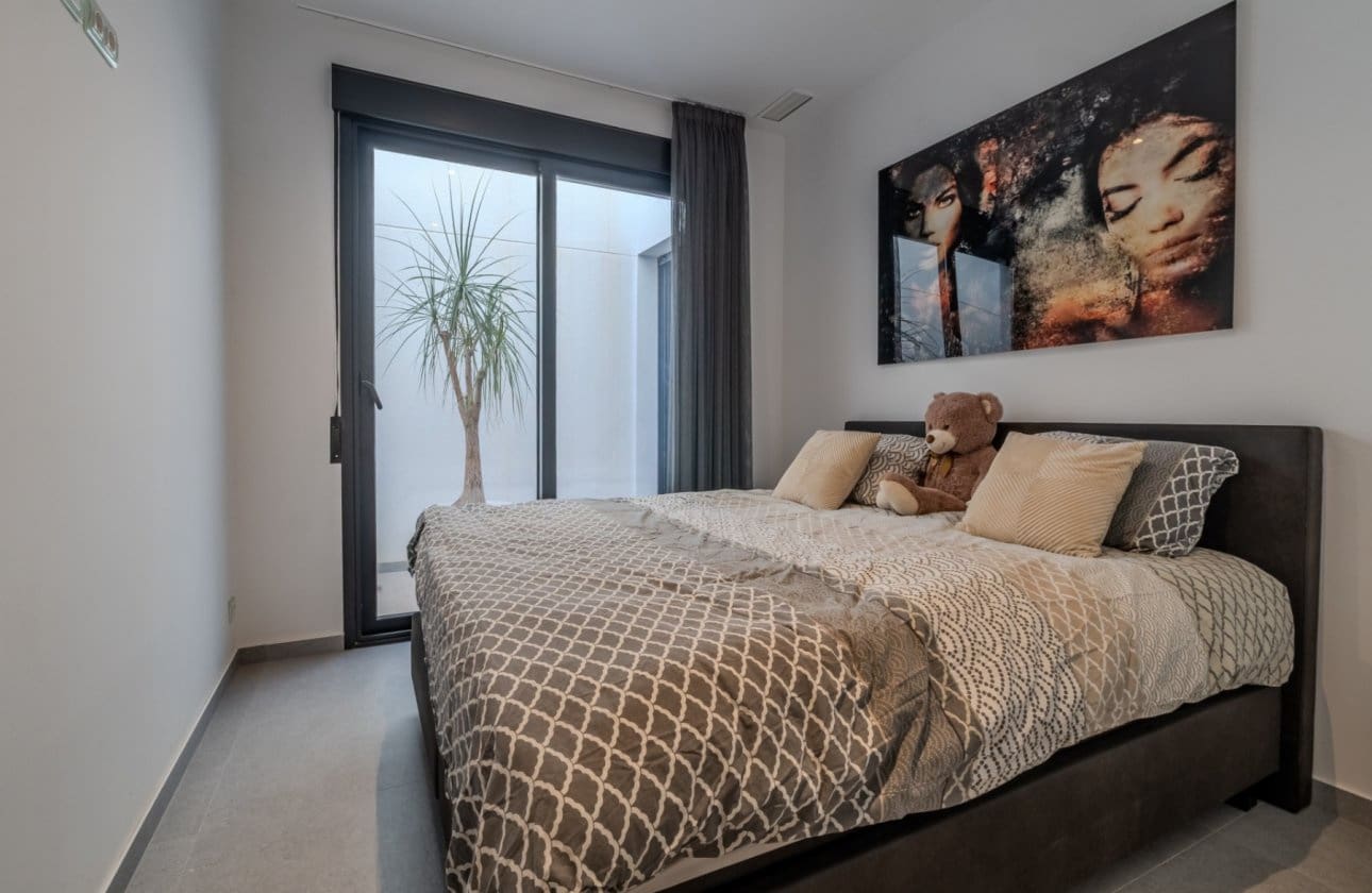 4 soverom Villa til salgs i Guardamar del Segura med svømmebasseng garasje - € 600 000 (Ref: 10109379)