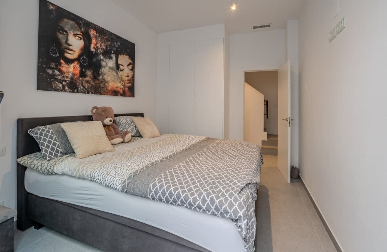 4 soverom Villa til salgs i Guardamar del Segura med svømmebasseng garasje - € 600 000 (Ref: 10109379)