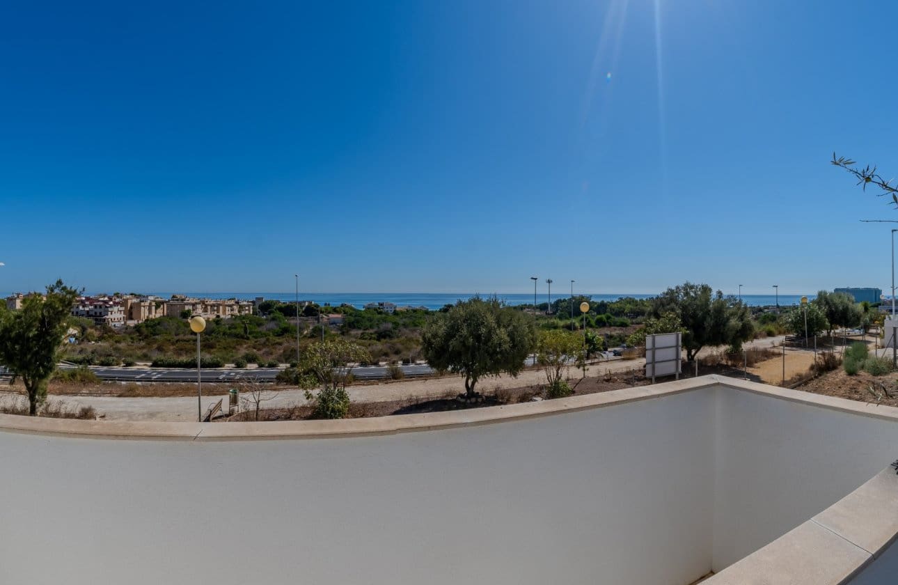 4 soverom Villa til salgs i Guardamar del Segura med svømmebasseng garasje - € 600 000 (Ref: 10109379)