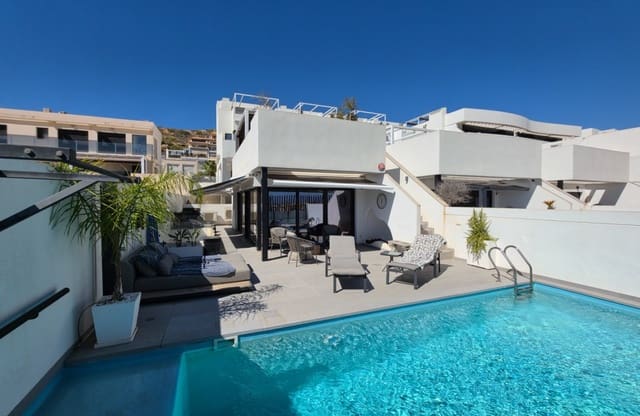 4 soverom Villa til salgs i Los Secanos, Guardamar del Segura med svømmebasseng garasje - € 600 000 (Ref: 10109379)