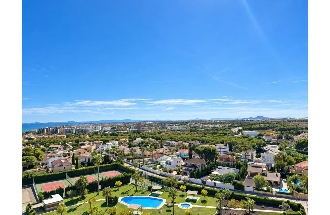 2 camera da letto Attico in vendita in Campoamor con piscina garage - 290.000 € (Rif: 10109380)