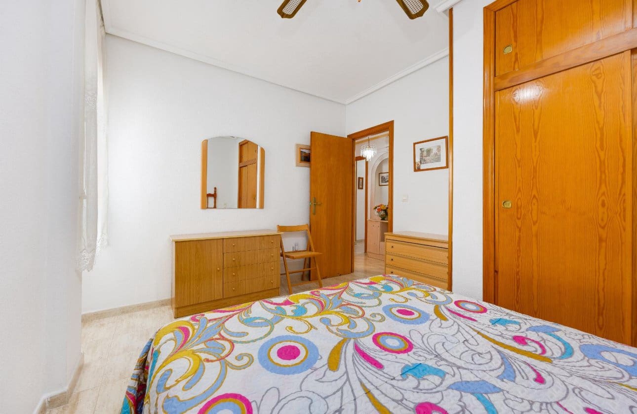 2 quarto Penthouse para venda em Torrevieja com piscina garagem - 159 900 € (Ref: 10120298)