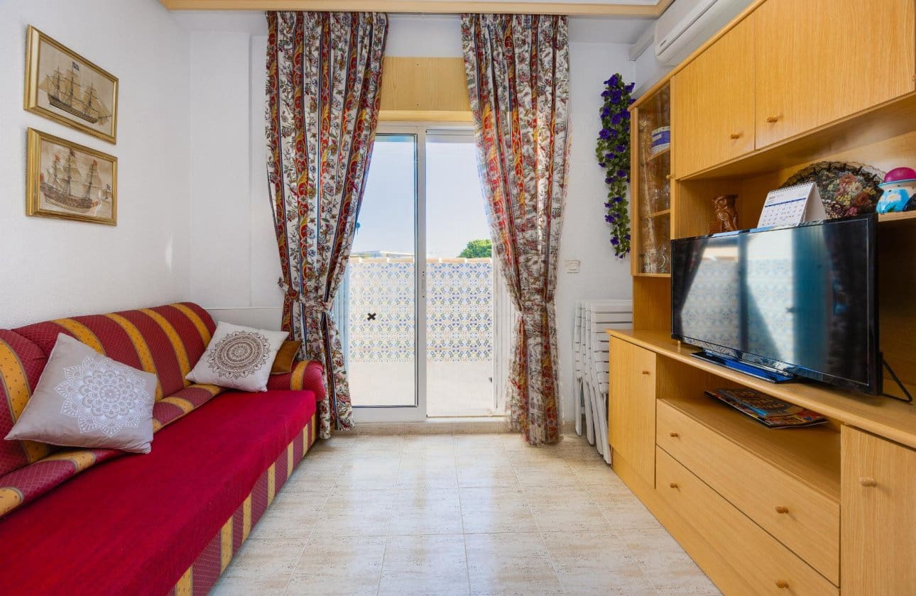 2 quarto Penthouse para venda em Torrevieja com piscina garagem - 159 900 € (Ref: 10120298)