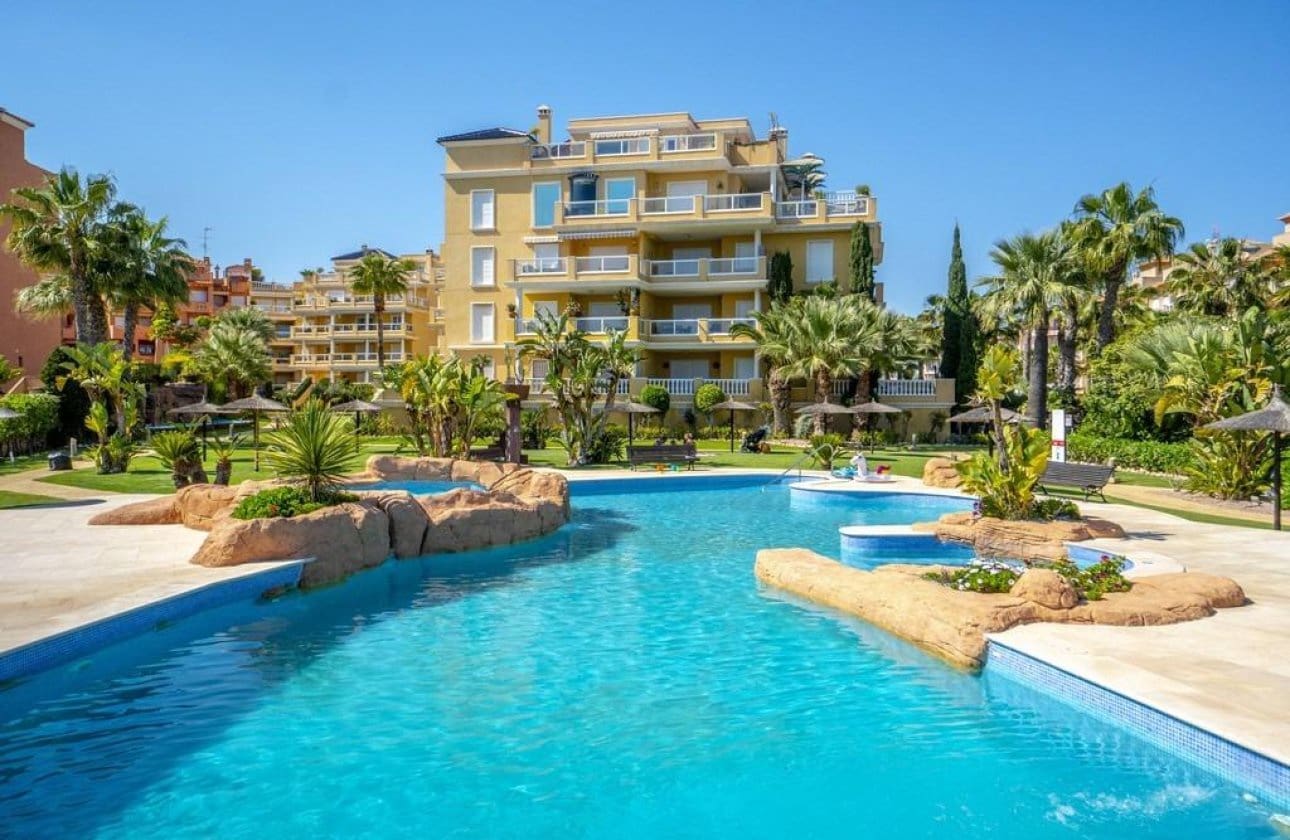 Ático de 3 habitaciones en Orihuela Costa en venta con piscina garaje - 545.000 € (Ref: 10120299)