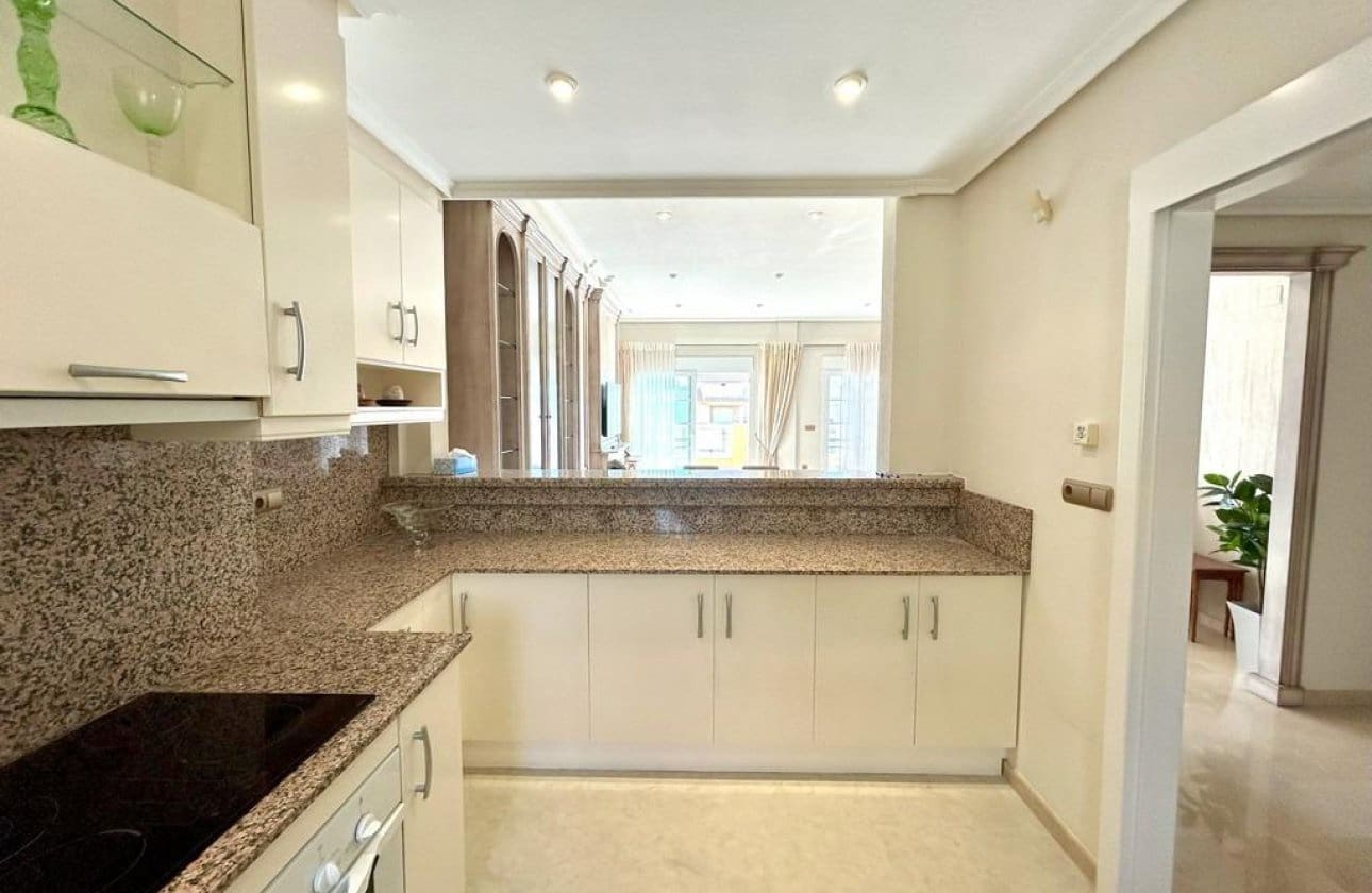 Ático de 3 habitaciones en Orihuela Costa en venta con piscina garaje - 545.000 € (Ref: 10120299)