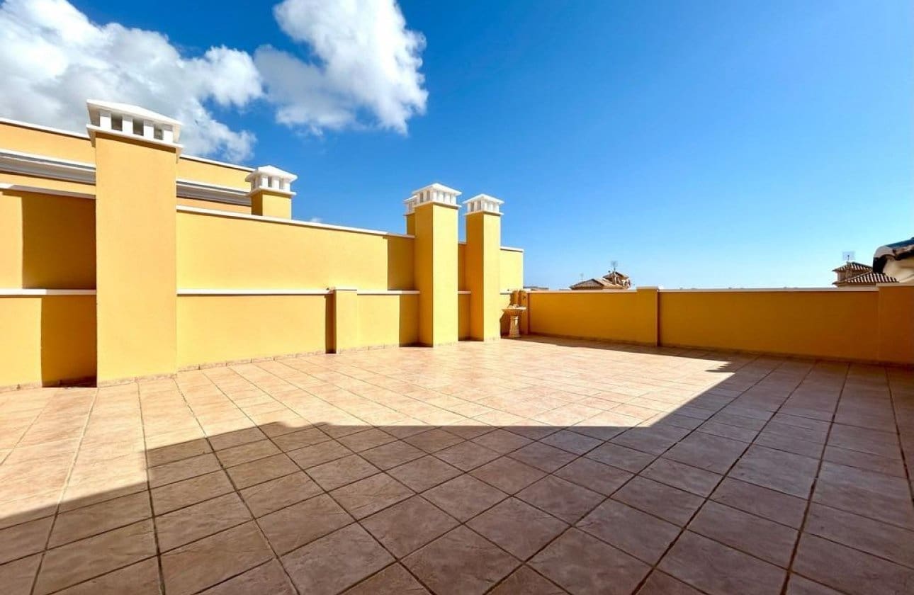Ático de 3 habitaciones en Orihuela Costa en venta con piscina garaje - 545.000 € (Ref: 10120299)
