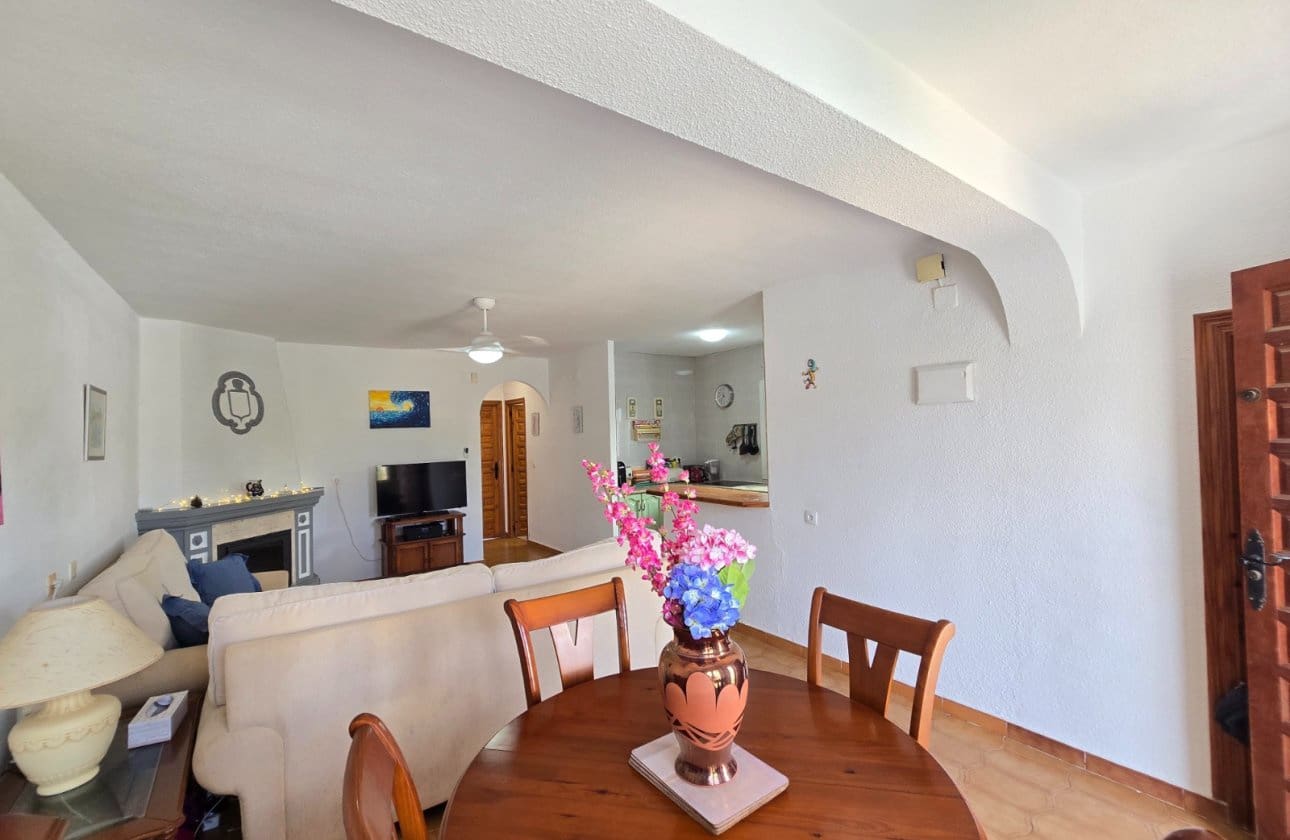 Casa de 2 habitaciones en Orihuela Costa en venta con piscina - 210.000 € (Ref: 10129334)