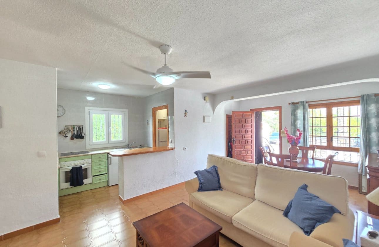 Casa de 2 habitaciones en Orihuela Costa en venta con piscina - 210.000 € (Ref: 10129334)