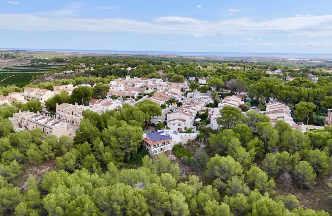 3 soveværelse Villa til salg i Pinar de Campoverde - € 329.950 (Ref: 10135769)