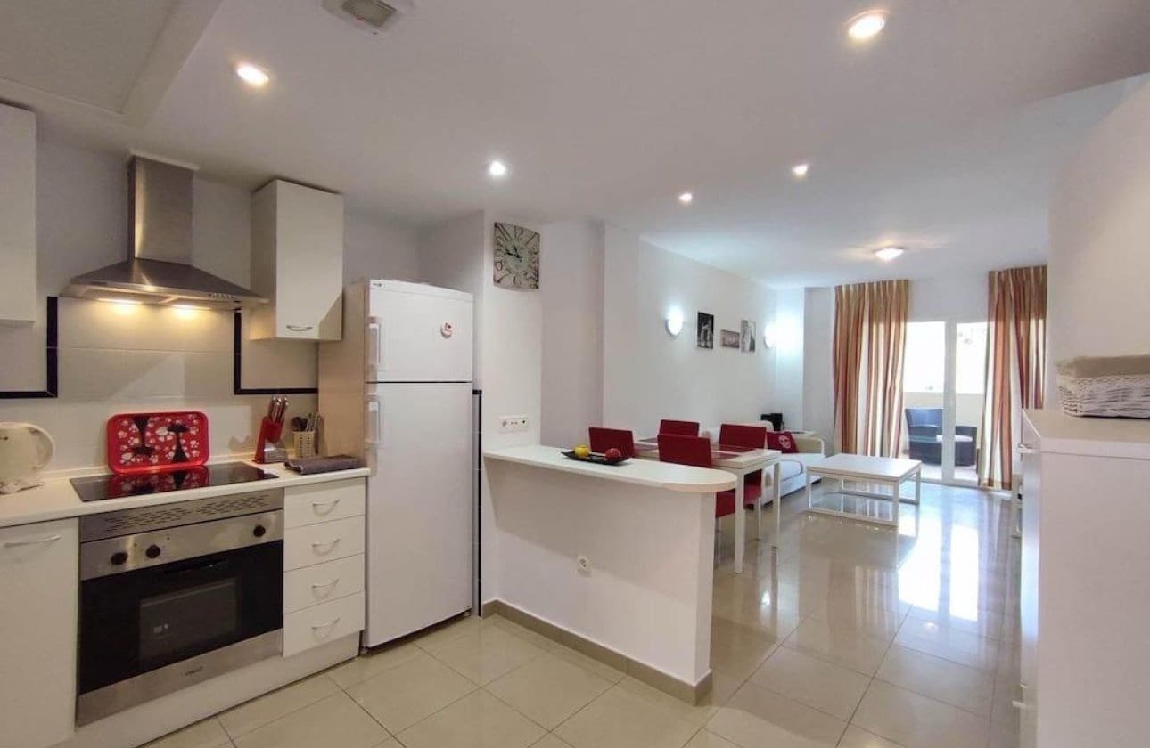 2 makuuhuone Huoneisto myytävänä paikassa Orihuela Costa mukana uima-altaan 
autotalli - 225 000 € (Ref: 10135772)