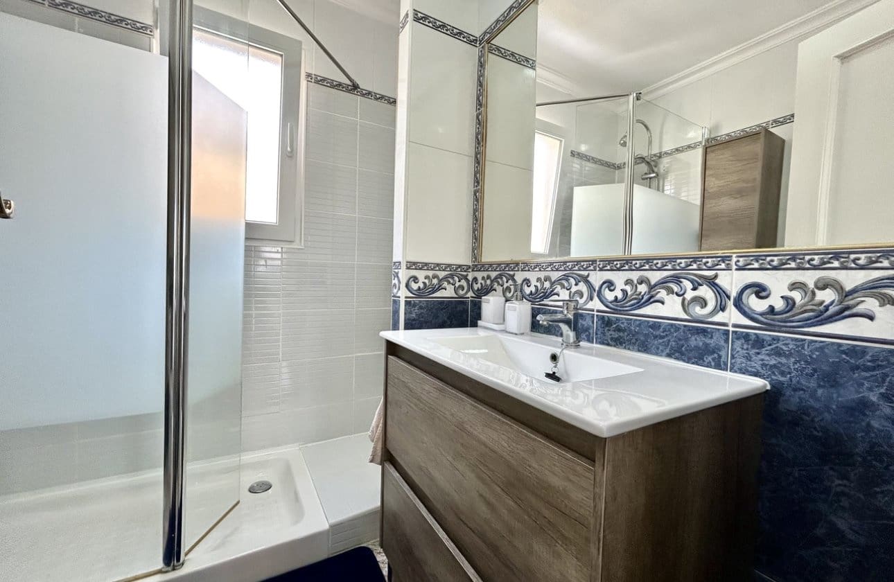 3 soveværelse Byhus til salg i Cabo Roig med swimmingpool garage - € 219.995 (Ref: 10142659)